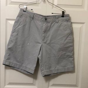 IZOD Mens Flat Front Shorts Size 34 Light Gray